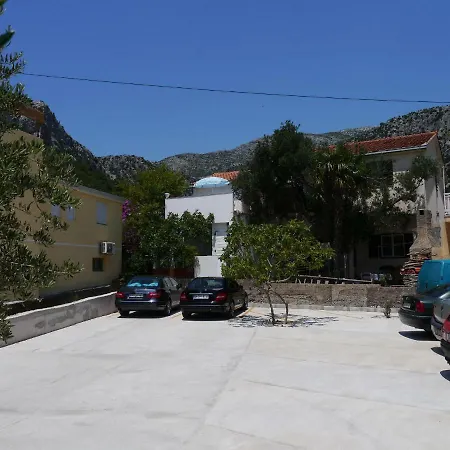 Dragovic Apartament *